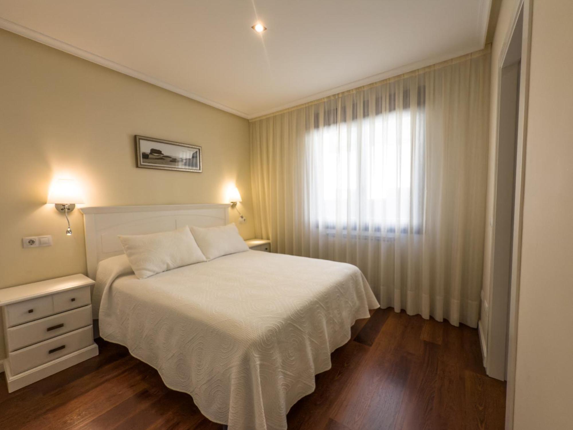 Apartamentos Verdemar Llanes Ngoại thất bức ảnh